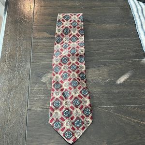 Metropolitan Museum of Art - men’s tie